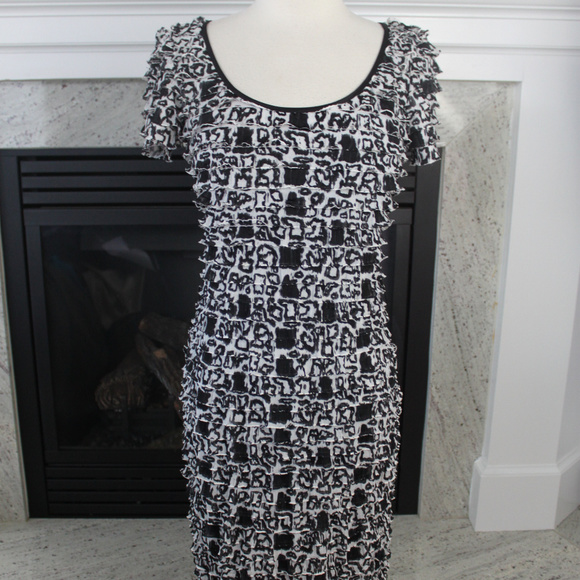 black and white wiggle dress